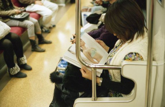الحياة في محطات القطار اليابانية