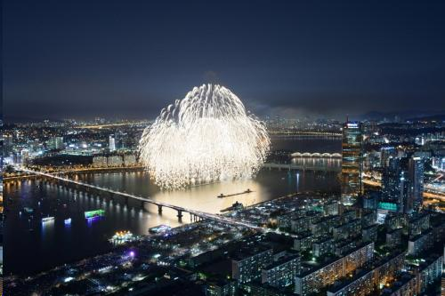 كوريا الجنوبية: إقامة مهرجان الألعاب النارية العالمي