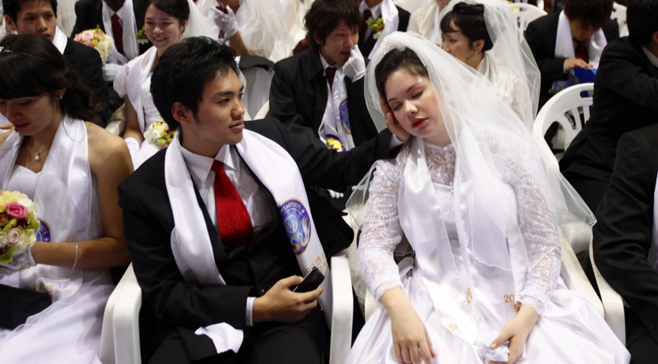 أكتوبر . . . أفضل شهر لزواج الكوريين