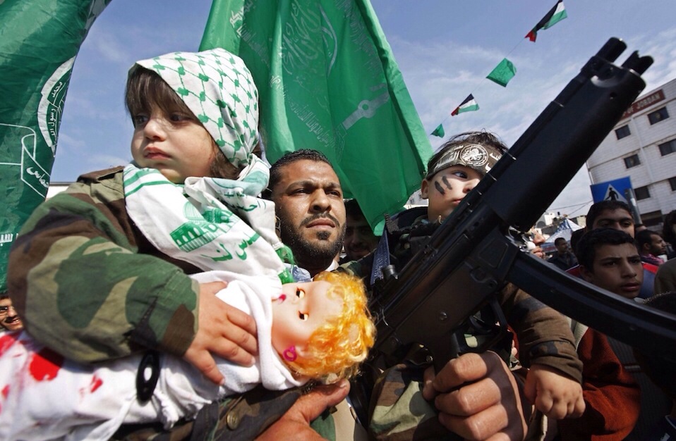 غزّة : مأساة مُعتقل كبير تديره حماس