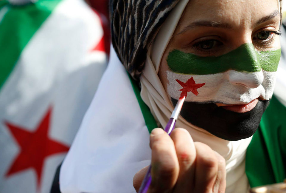 الثورة السورية تدخل عامها الرابع