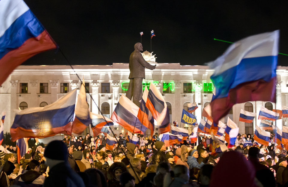 استفتاء القرم يساوي الانضمام إلى روسيا