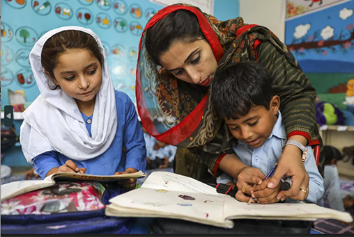باكستان: 22.8 مليون طفل خارج المدرسة